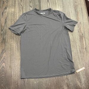NWT Skims Mens Sport T-Shirt Short Sleeve Crewneck Slim Fit Stretch Gunmetal M